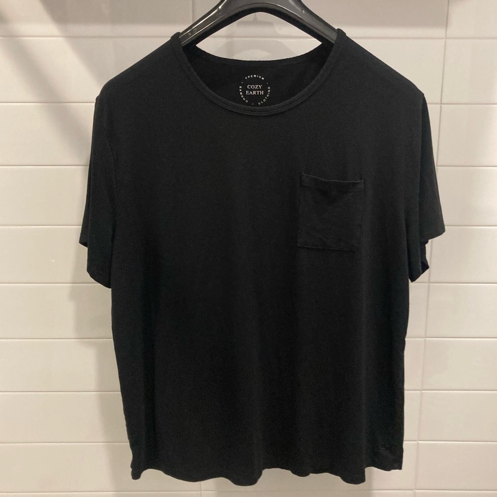 Women’s Cozy Earth Relaxed Fit Pocket T-shirt